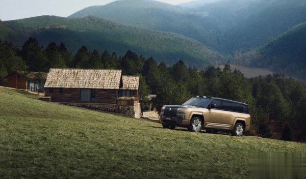 泸深在线 车长5米4自重超3.5吨，3.5s破百配两把锁，仰望U8 L鼎世版上市