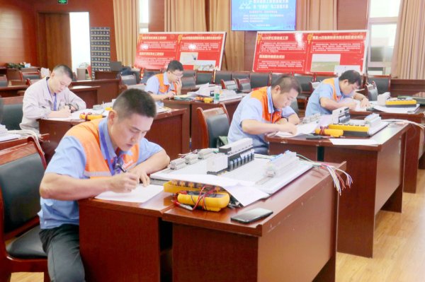 德恒财富 四川省职工职业技能大赛暨“巴青杯”电工技能大赛举办